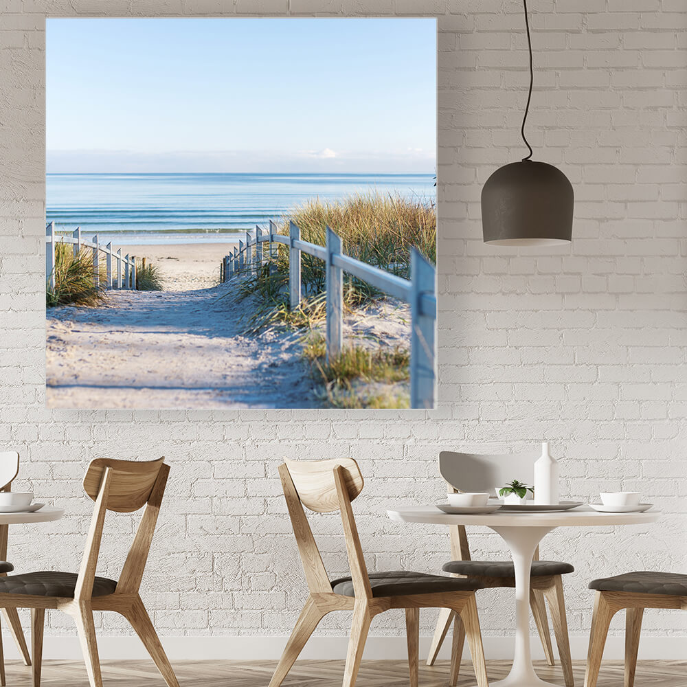 Akustikbild in einer Cafeteria mit dem Motiv: Strandweg durch die Dünen der Ostsee.
